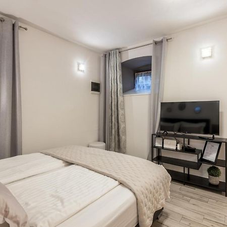 Apartments And Rooms Villa Lina Split Dış mekan fotoğraf