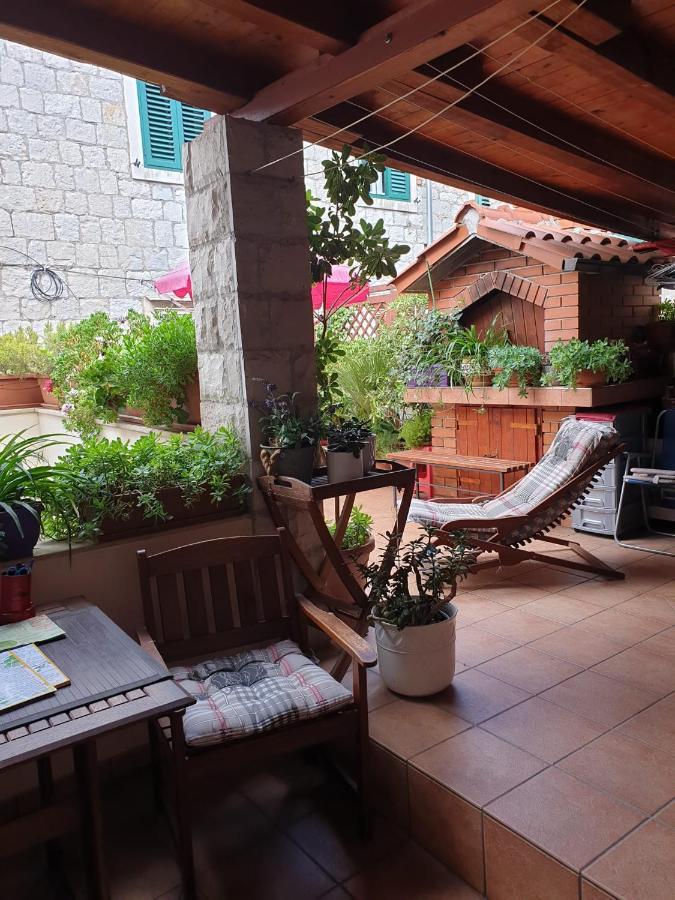 Apartments And Rooms Villa Lina Split Dış mekan fotoğraf