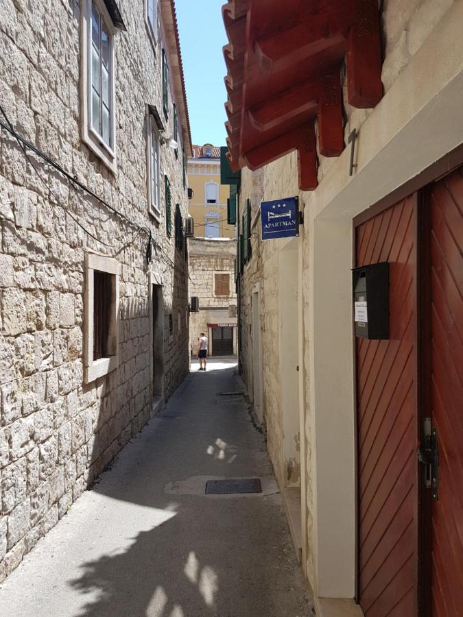 Apartments And Rooms Villa Lina Split Dış mekan fotoğraf