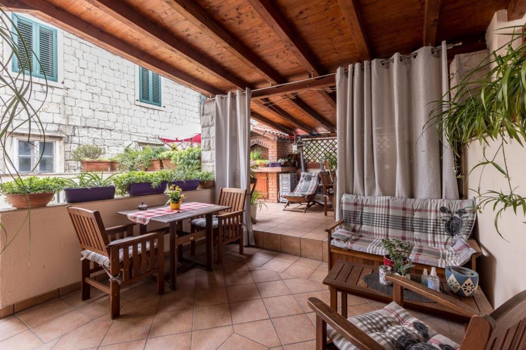 Apartments And Rooms Villa Lina Split Oda fotoğraf