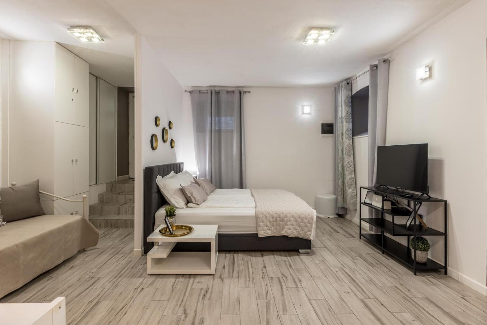 Apartments And Rooms Villa Lina Split Dış mekan fotoğraf